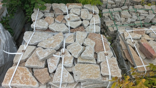 Плитняк гранитный галтованный купить в Кубинке