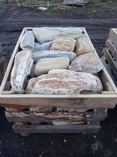 Златолит жёлтый, жёлто-зелёный глыбки и валуны для ланшафтного дизайна купить в Кубинке