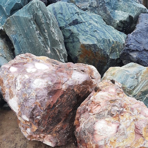 Ландшафтные глыбы красно-фиолетовые 200-1000 килограмм купить в Кубинке