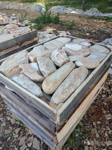 Златолит жёлтый, жёлто-зелёный глыбки и валуны для ланшафтного дизайна купить в Кубинке