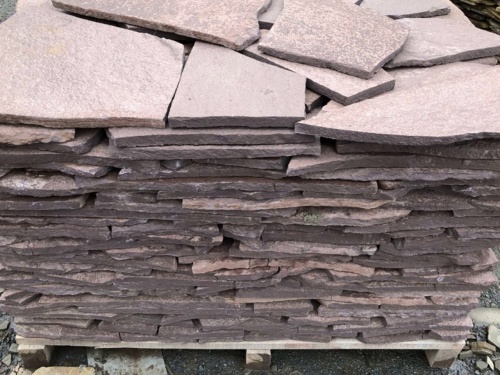 Плитняк лемезит бордовый для облицовки цоколя 20-25 мм  купить в Кубинке