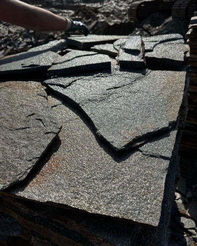 Плитняк златолит серебристый для фасада купить в Кубинке